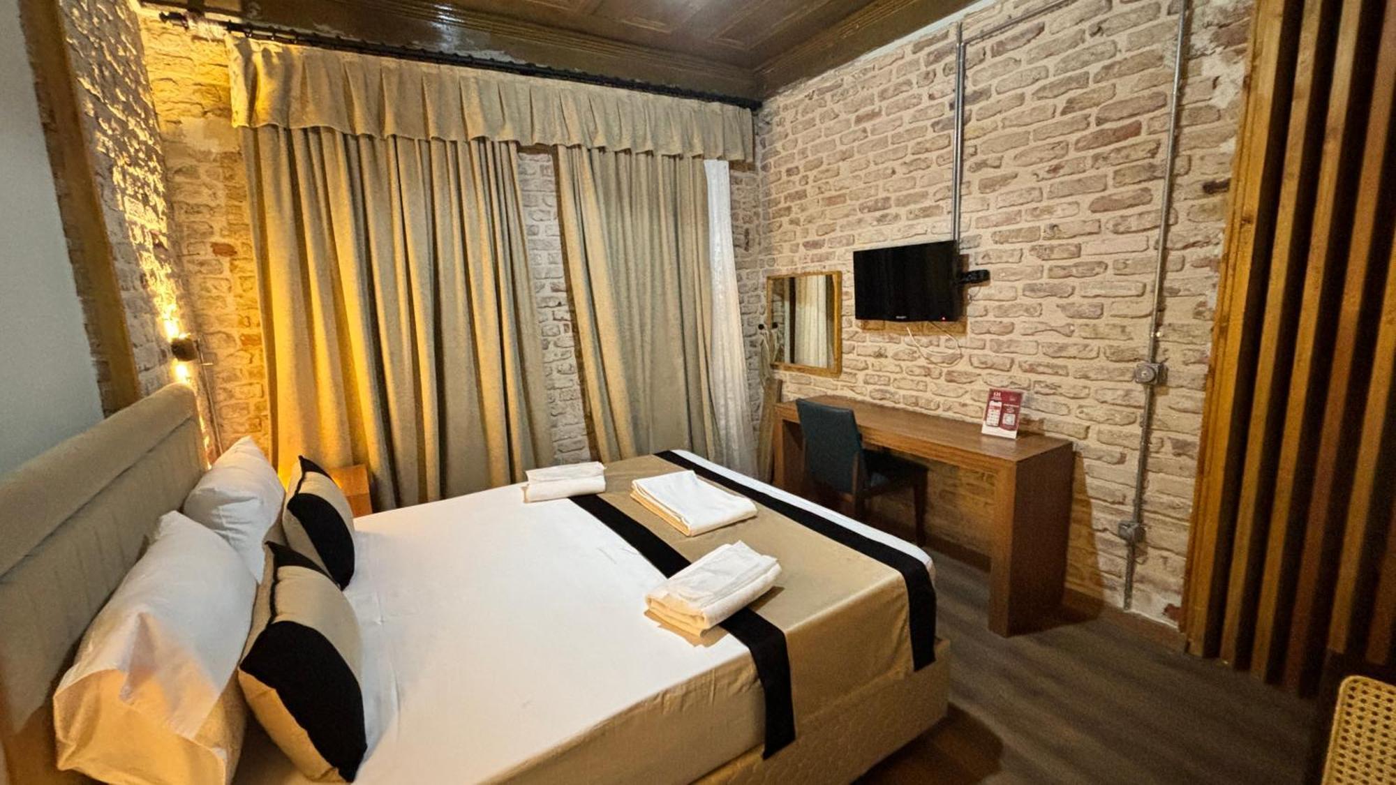Besiktas Guest House Istanbul Bagian luar foto