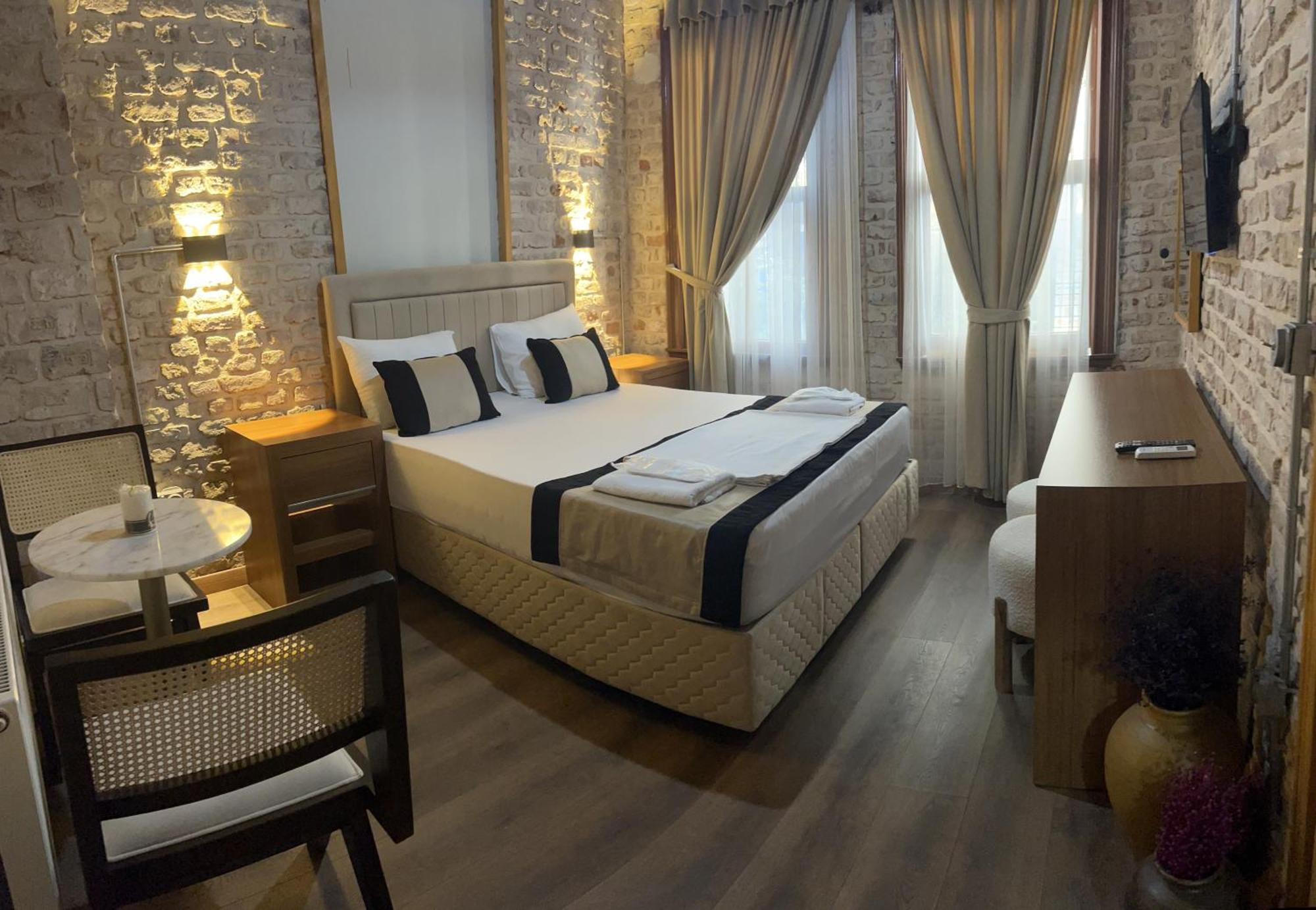 Besiktas Guest House Istanbul Bagian luar foto