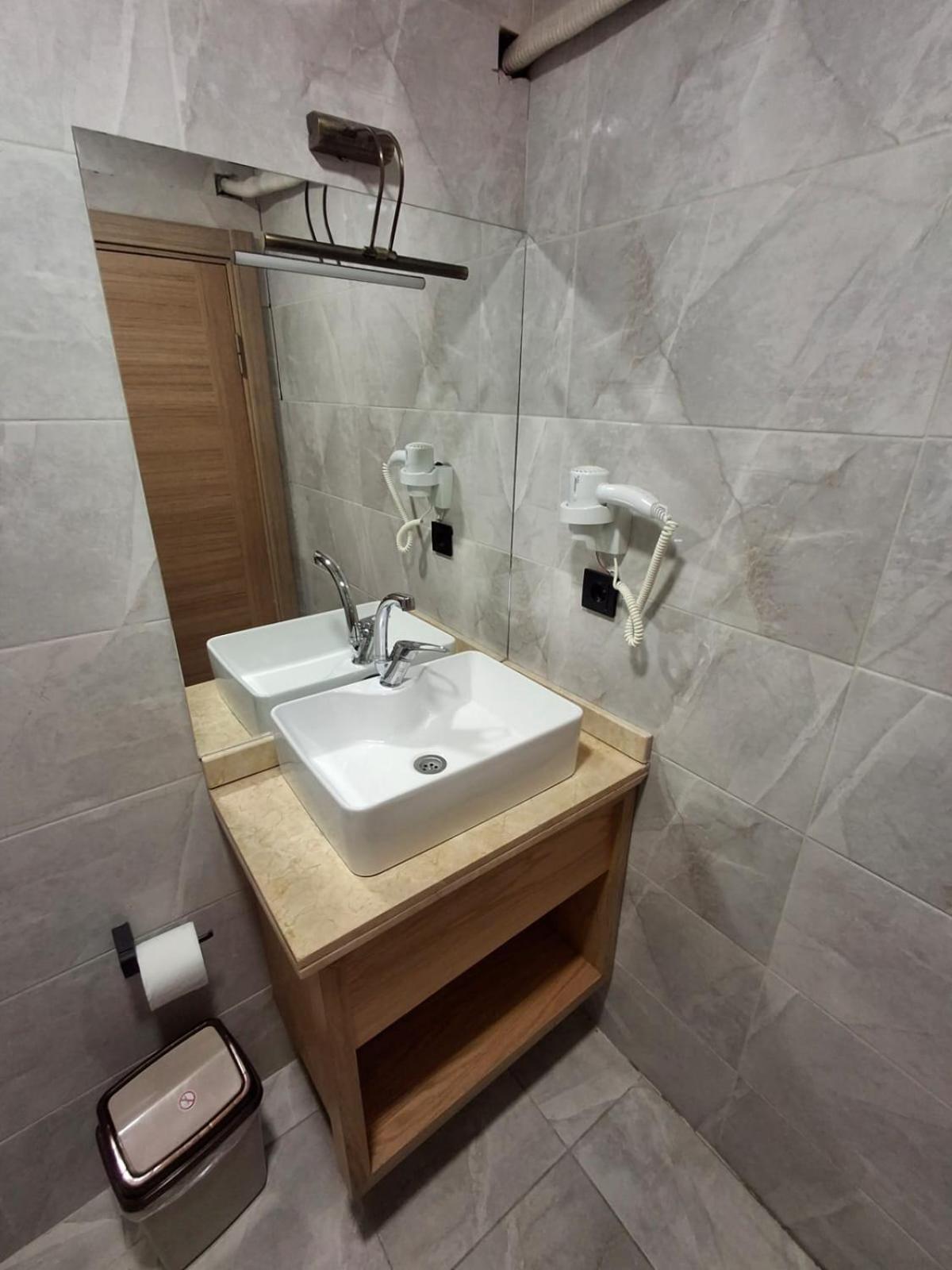Besiktas Guest House Istanbul Bagian luar foto