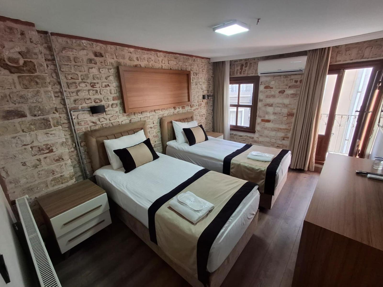 Besiktas Guest House Istanbul Bagian luar foto